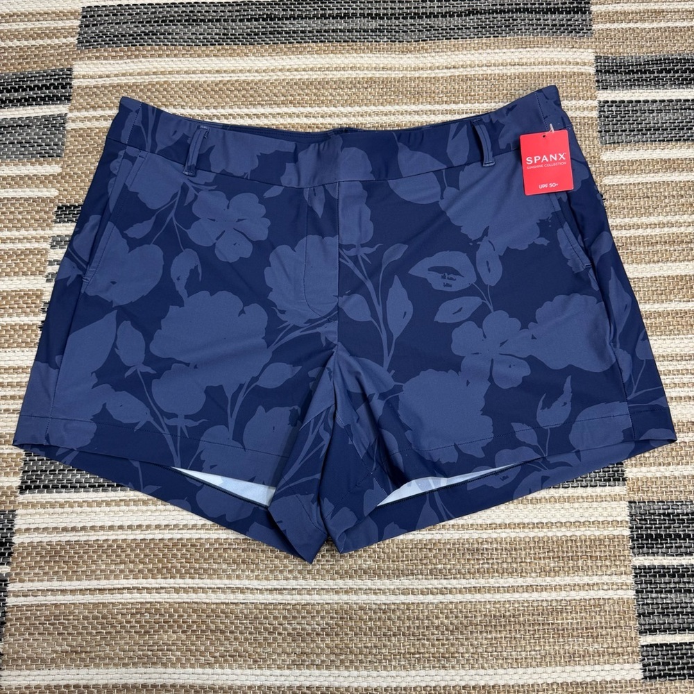Spanx Women’s Sunshine Floret Navy Pull On UPF 50+ Shorts 4” Size XL